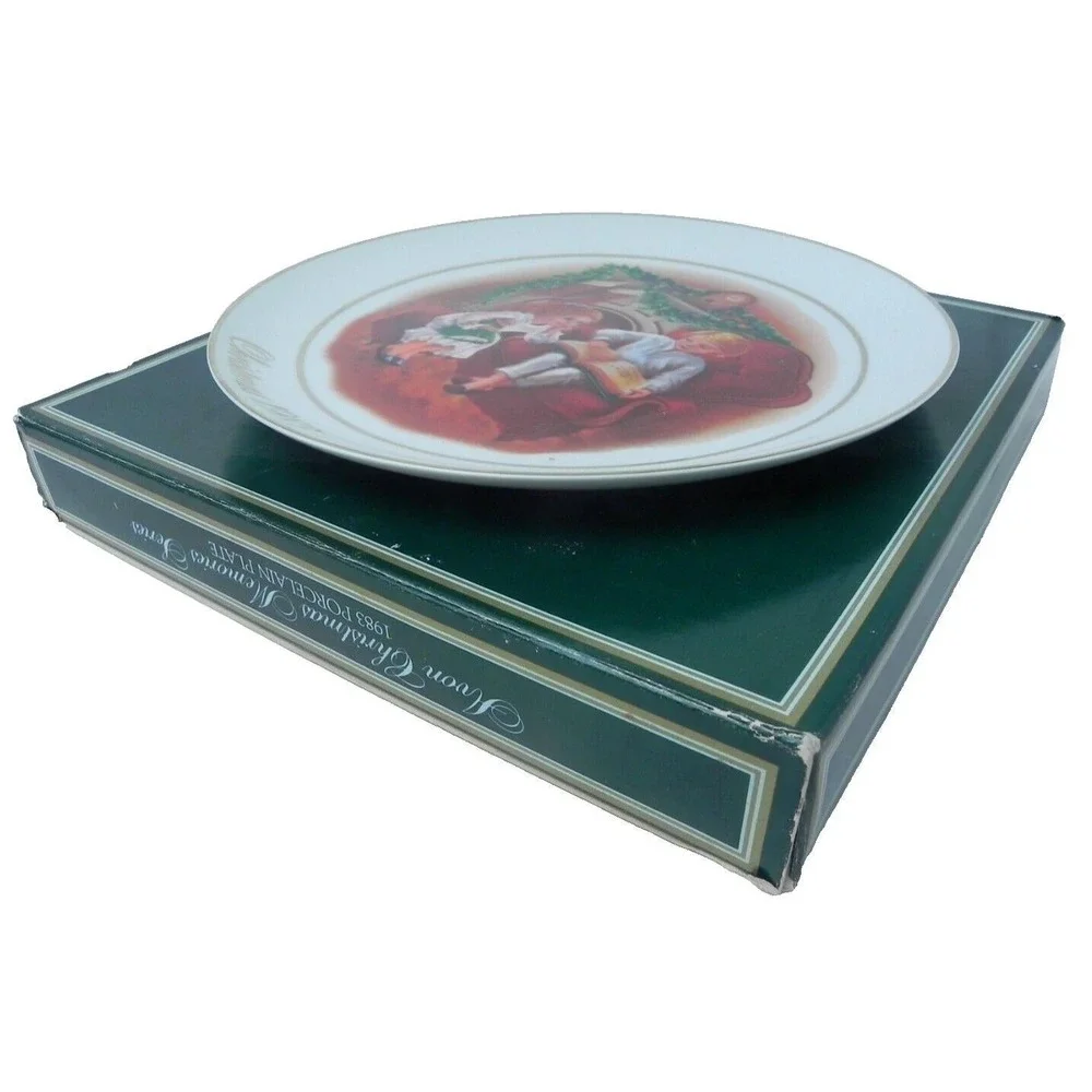 Vintage 1983 Christmas Plate AVON 3rd‎ Edition 22KT Gold Trim w/ Original Box